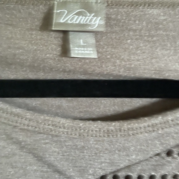 Gray tunic shirt size large - Picture 2 of 3